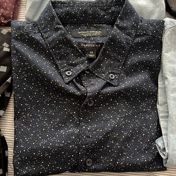 H&M, Target, Express, Banana, Old Navy | Men’s Shrit sleeve Button up shirts - Picture 3 of 10